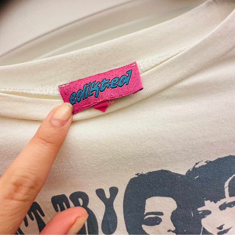 Edikted Graphic Tee - Picture 3 of 3